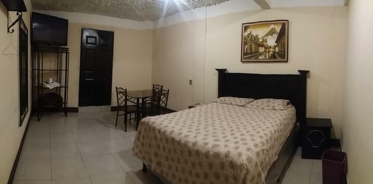 La Mansion De Las Cascadas Chimaltenango Zimmer foto